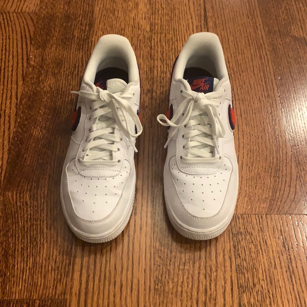- Nike Air Force 1 low